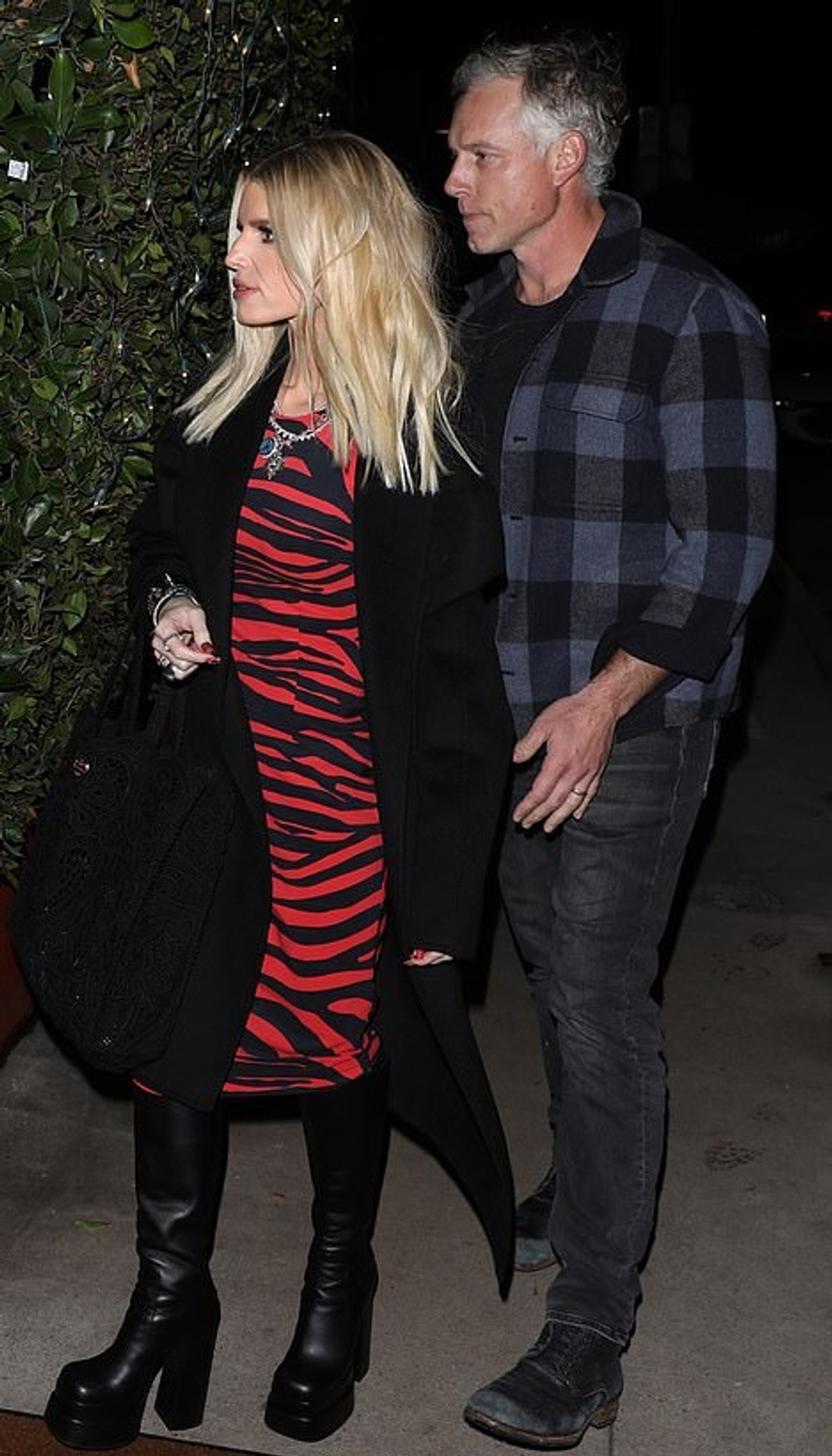 Джессика Симпсон на свидании с мужем
Фото: Daily Mail
