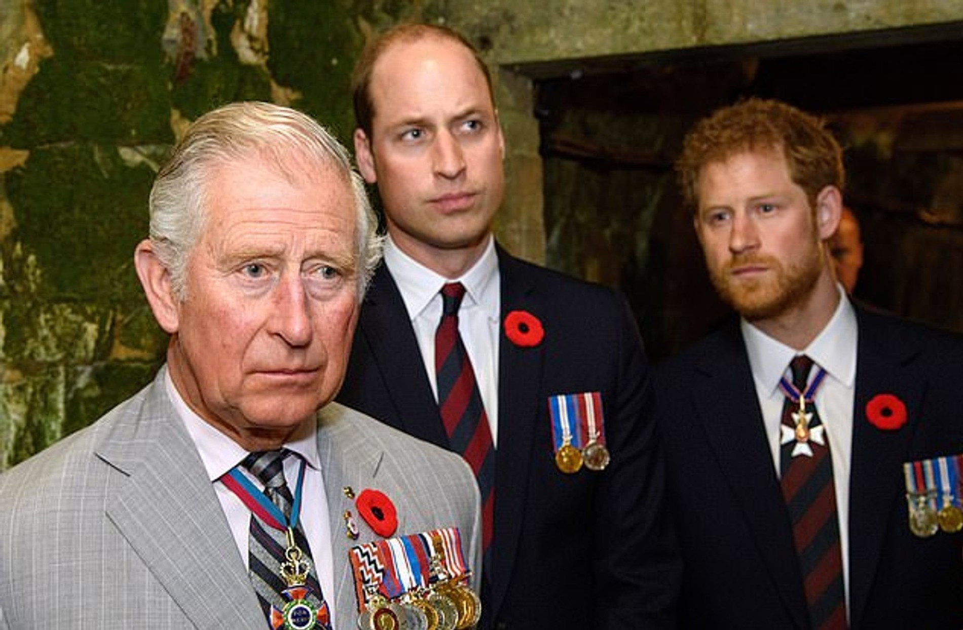 Король Карл III и его сыновья, принцы Уильям и Гарри
Фото: Getty Images