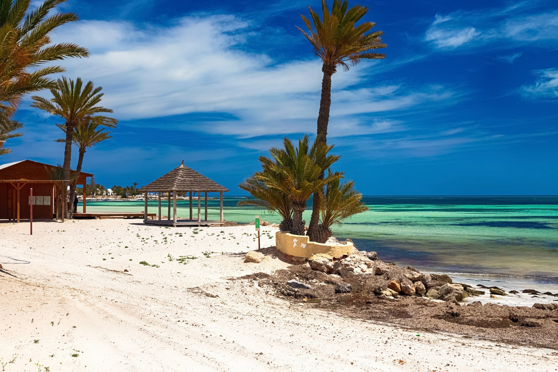 Пляж в Тунисе
Фото: Getty Images
