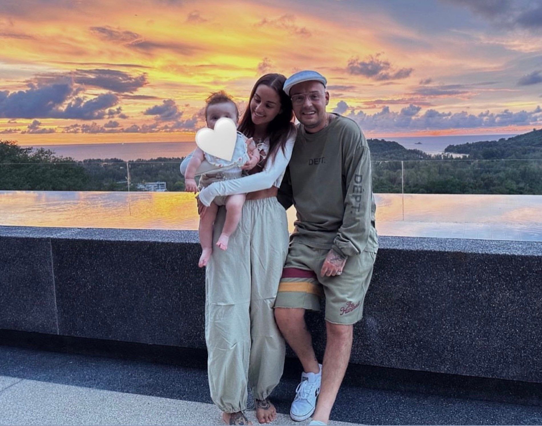 Гуф с супругой Юлией и их дочерью Тиной
Фото: Инстаграм (запрещен в РФ)