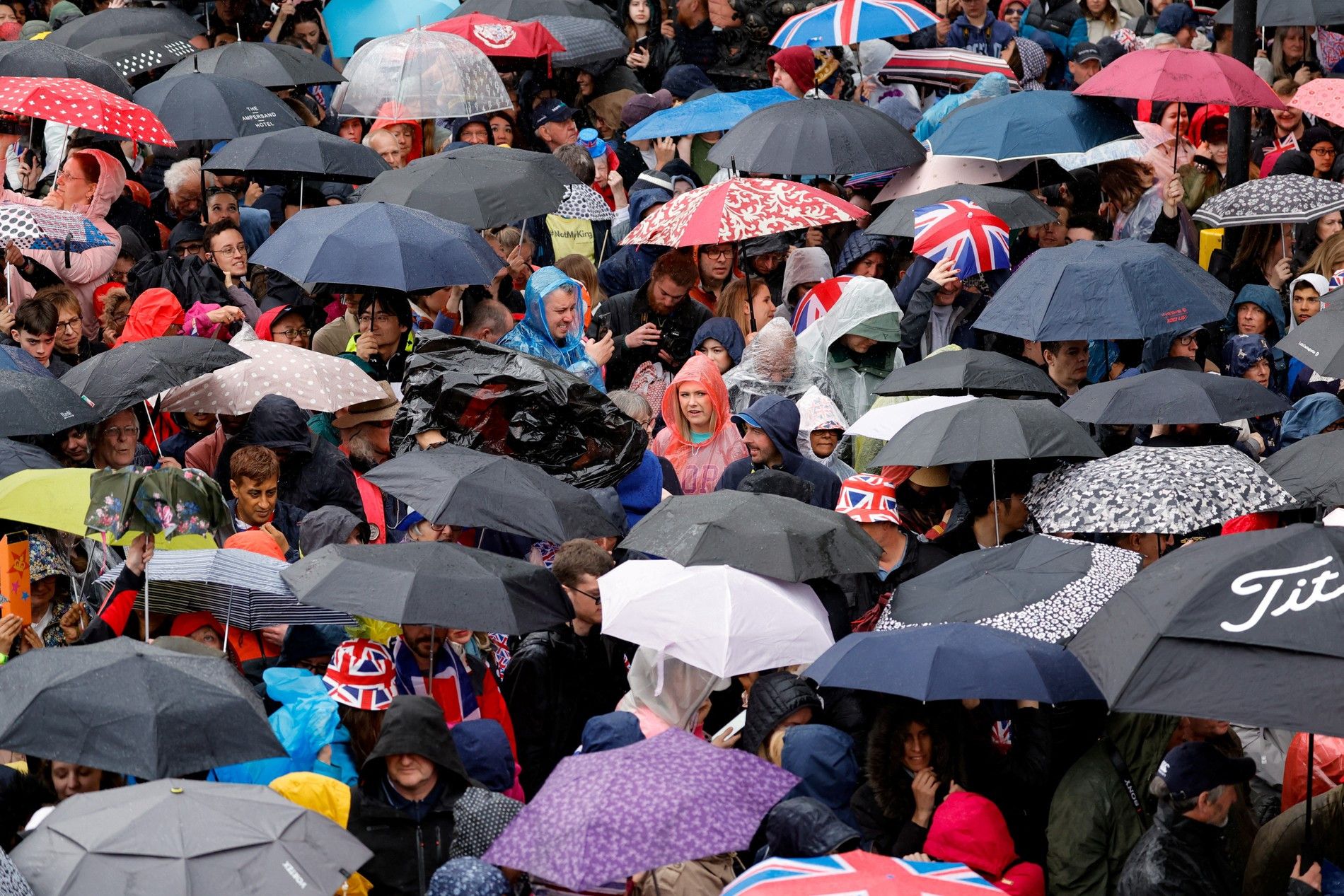 Погода не порадовала зрителей
Фото: Getty Images