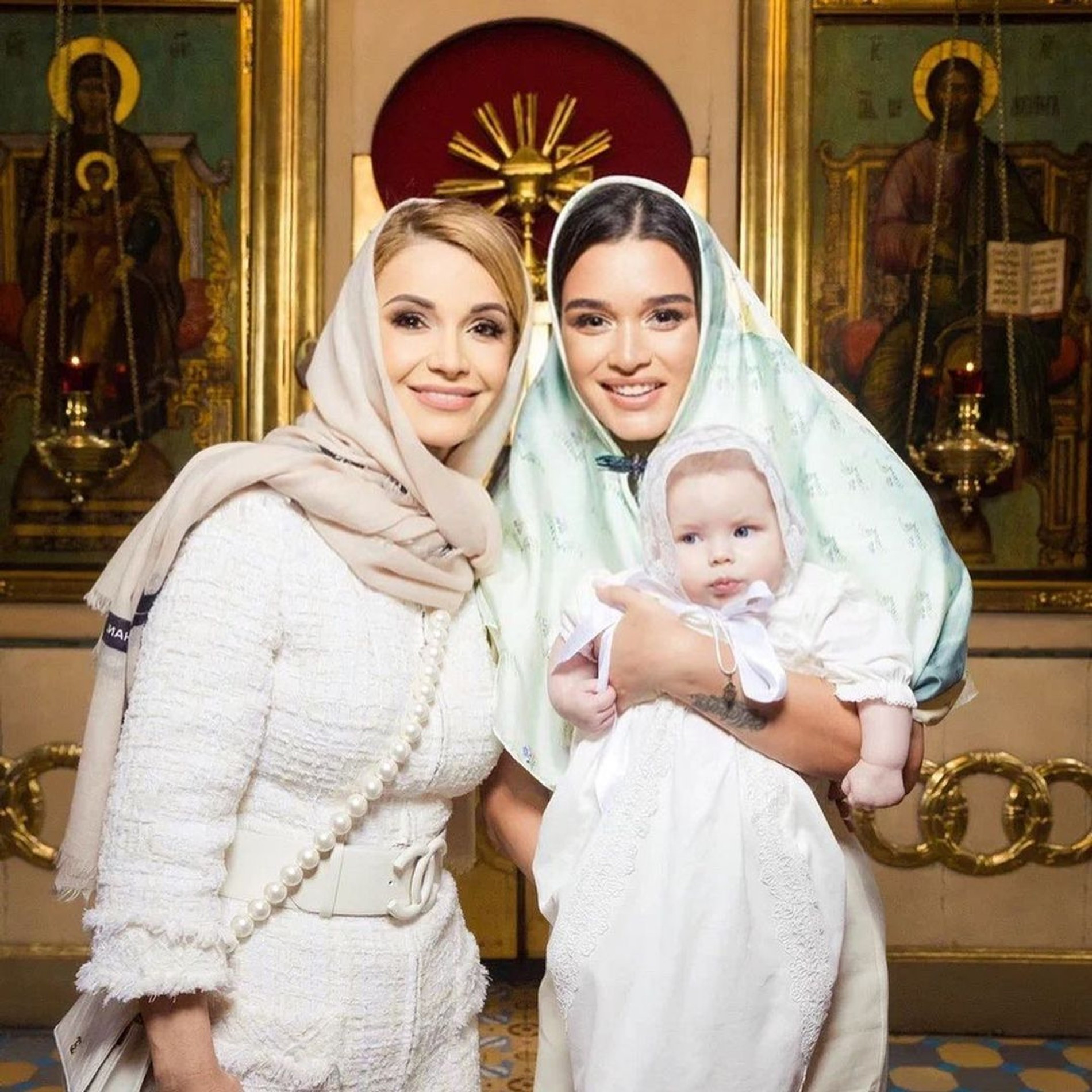 Ольга Орлова и Ксения Бородина с маленькой Анной
Фото: Инстаграм* @borodylia