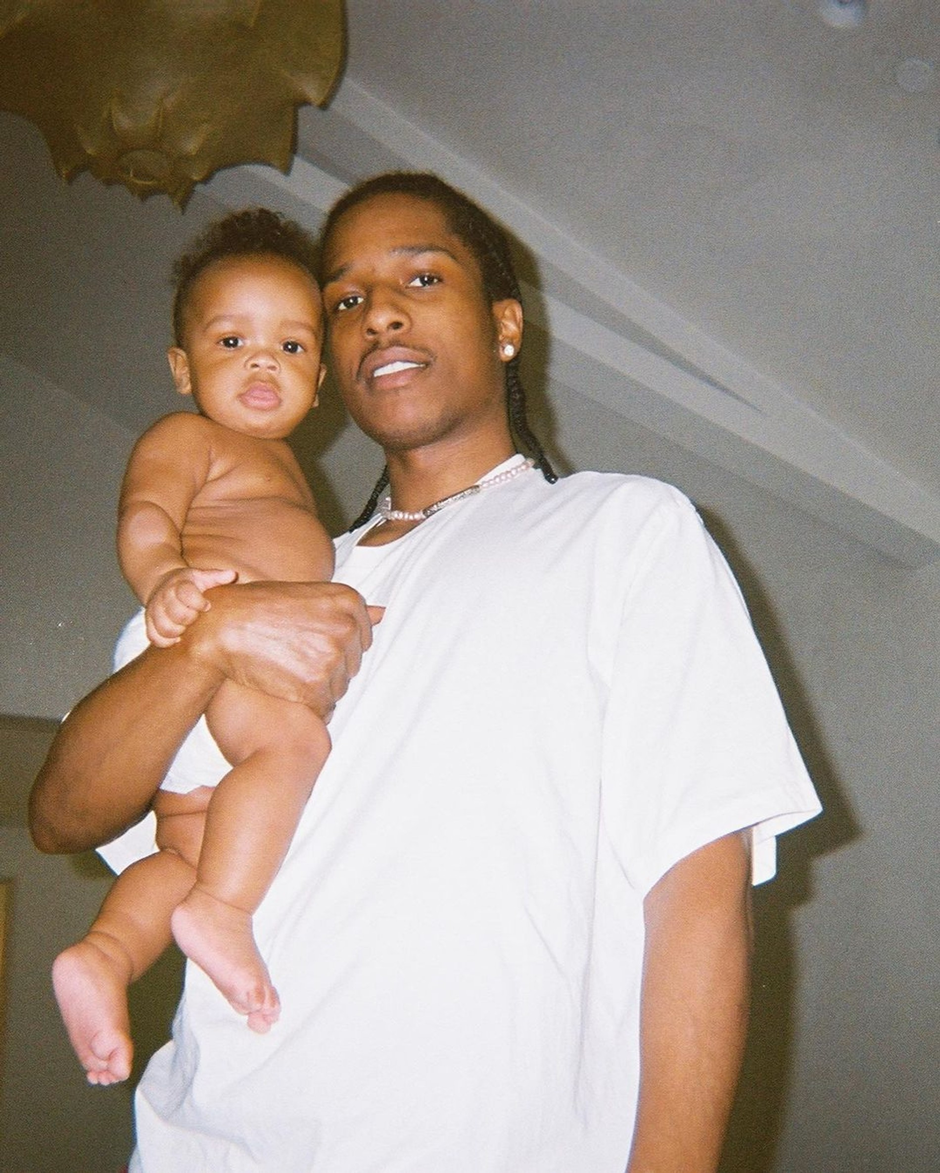 A$AP Rocky с сыном
Фото: Инстаграм* @asaprocky