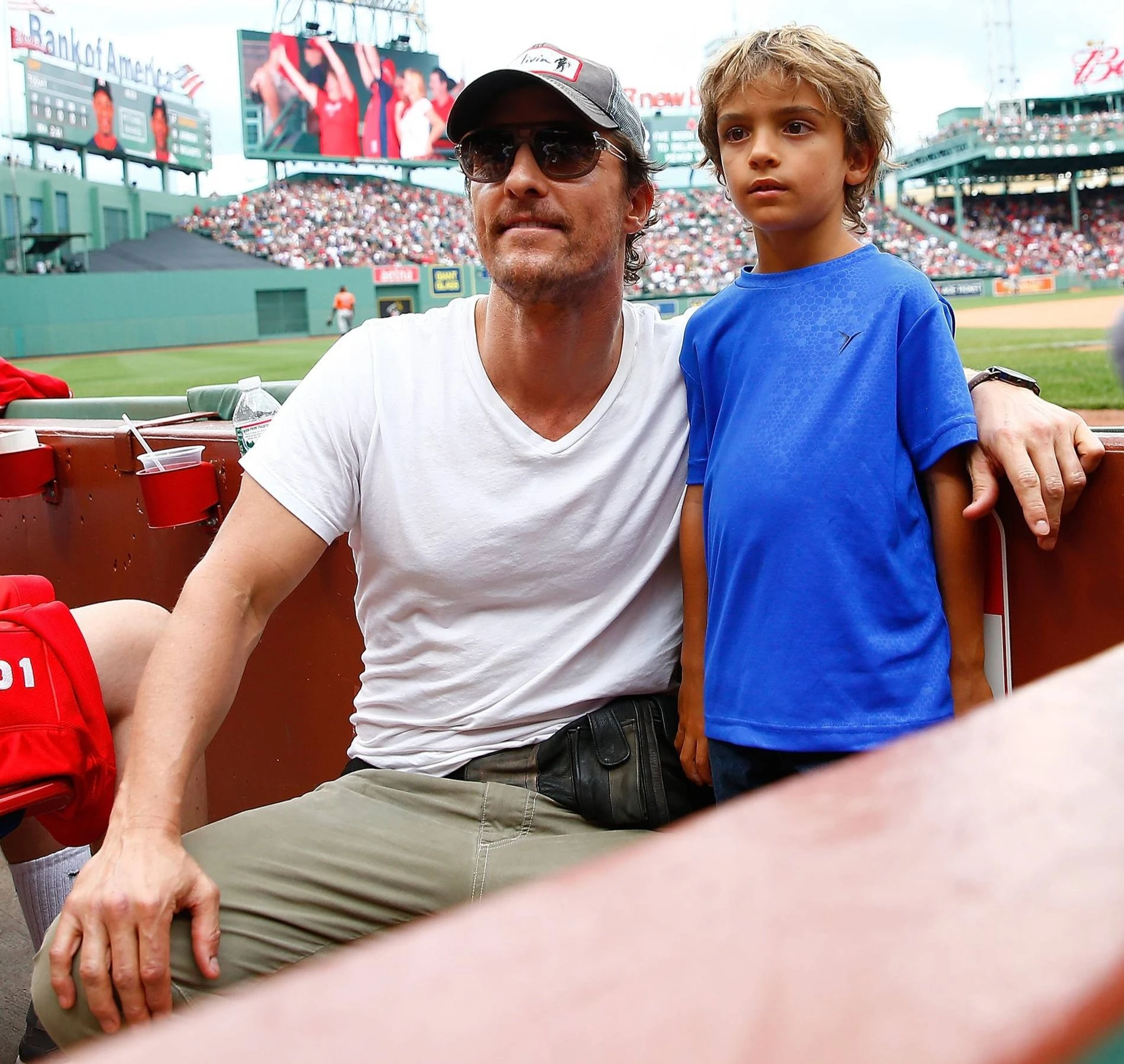 Мэттью Макконахи с сыном Ливаем, 2014 год
Фото: Getty Images