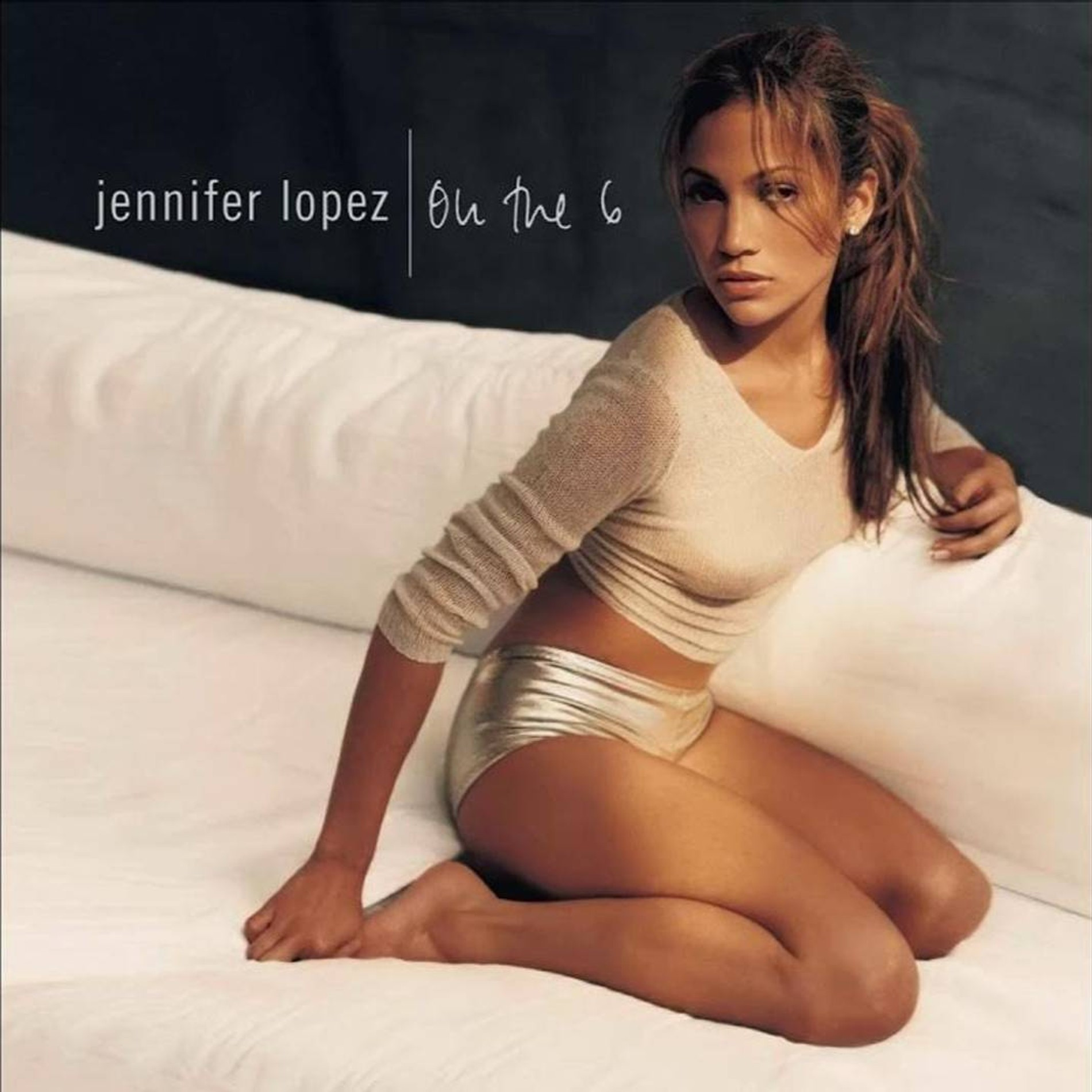 Дженнифер Лопес на обложке дебютного альбома On the 6, 1999 год. Фото: Getty Images
