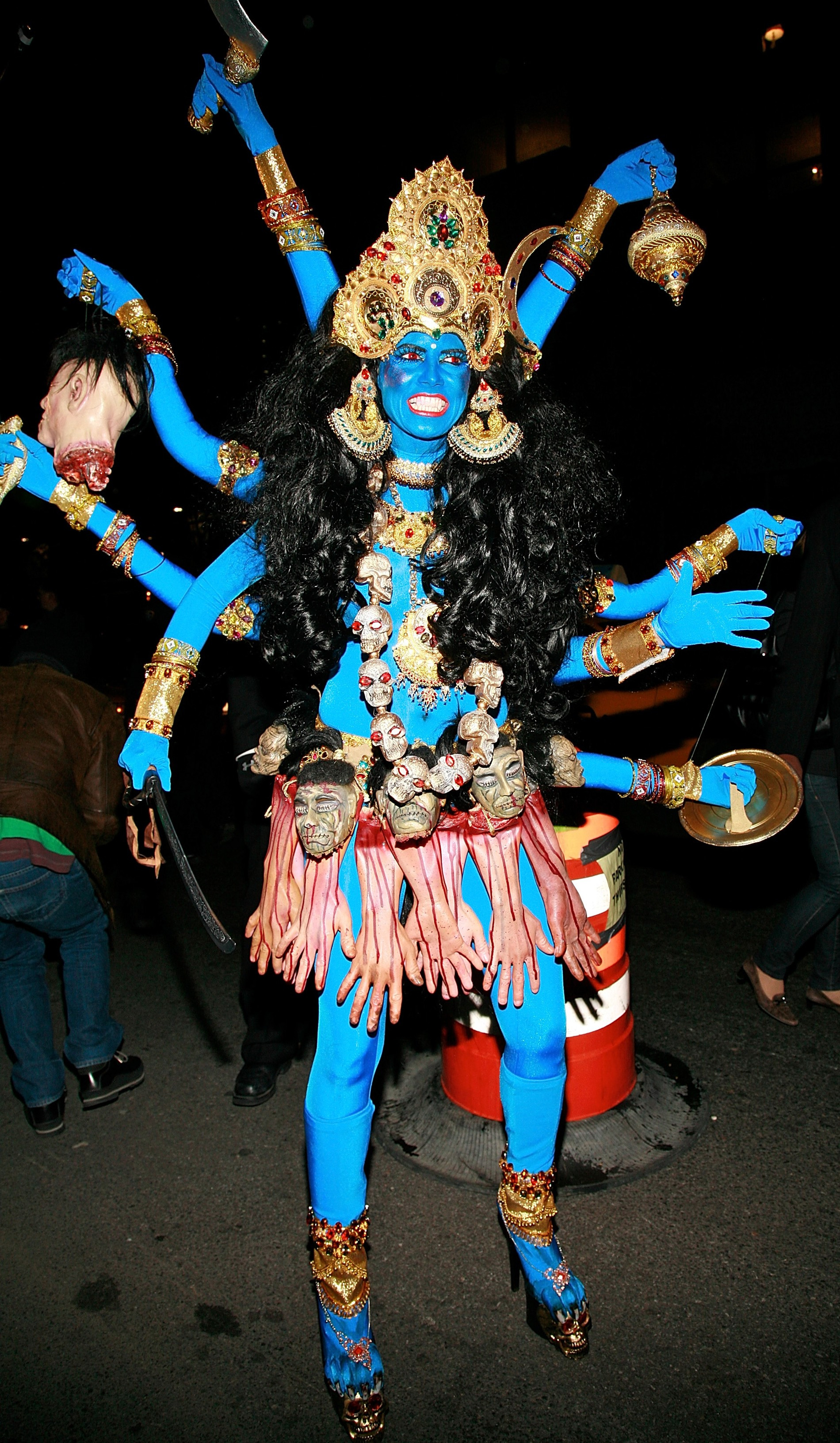 Многорукая индуистская богиня Кали в 2008 году. Фото: Getty Images