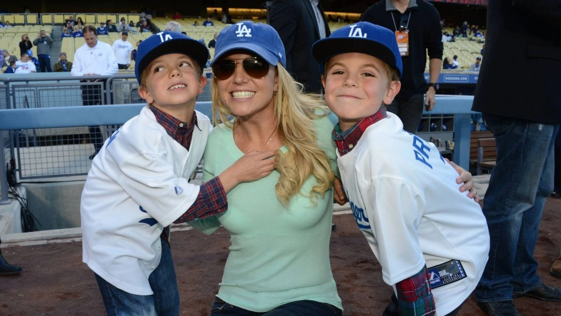 Бритни Спирс с сыновьями. Фото: Getty Images