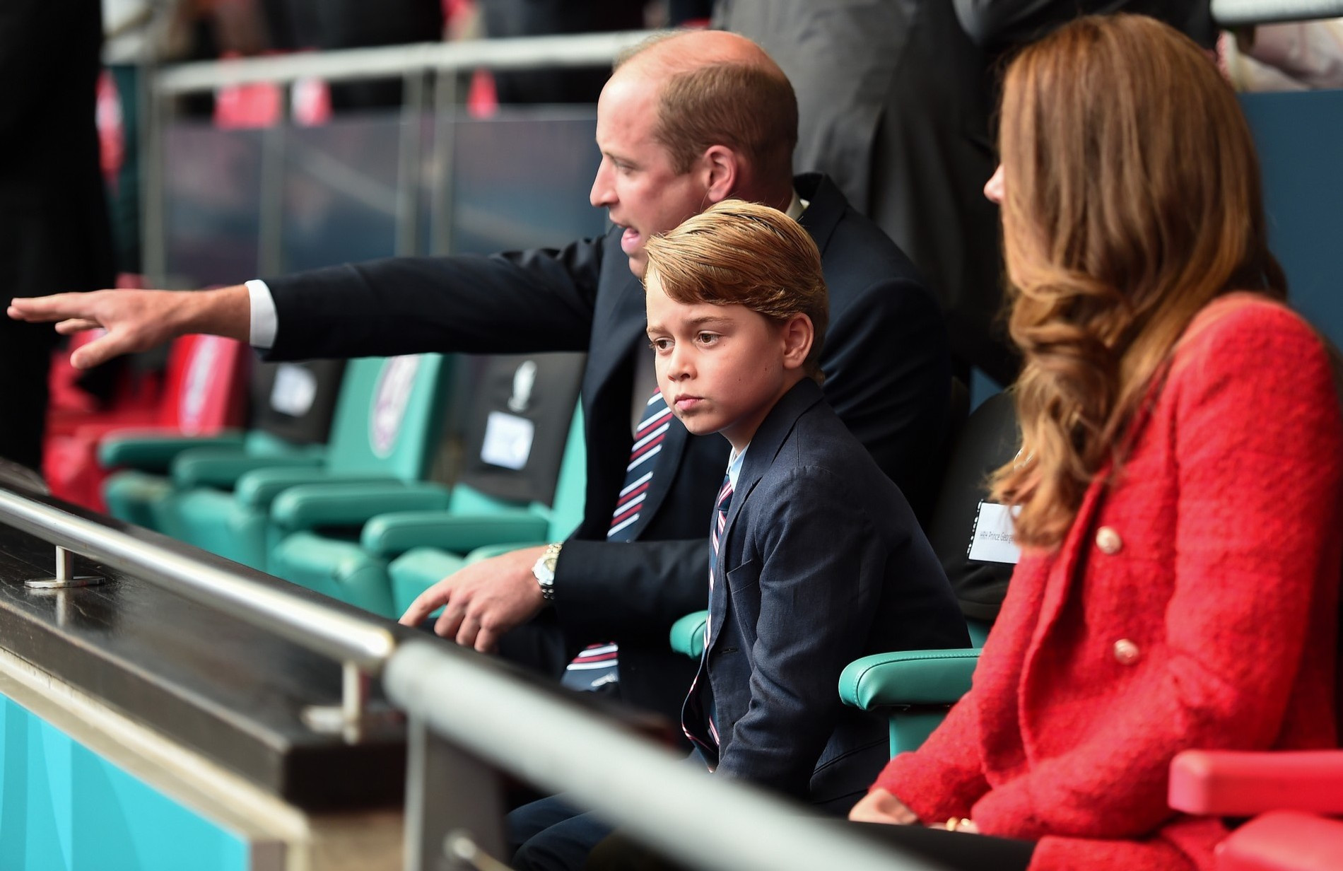 Принц Уильям и Кейт Миддлтон со своим старшим сыном Джорджем. Фото: Getty Images