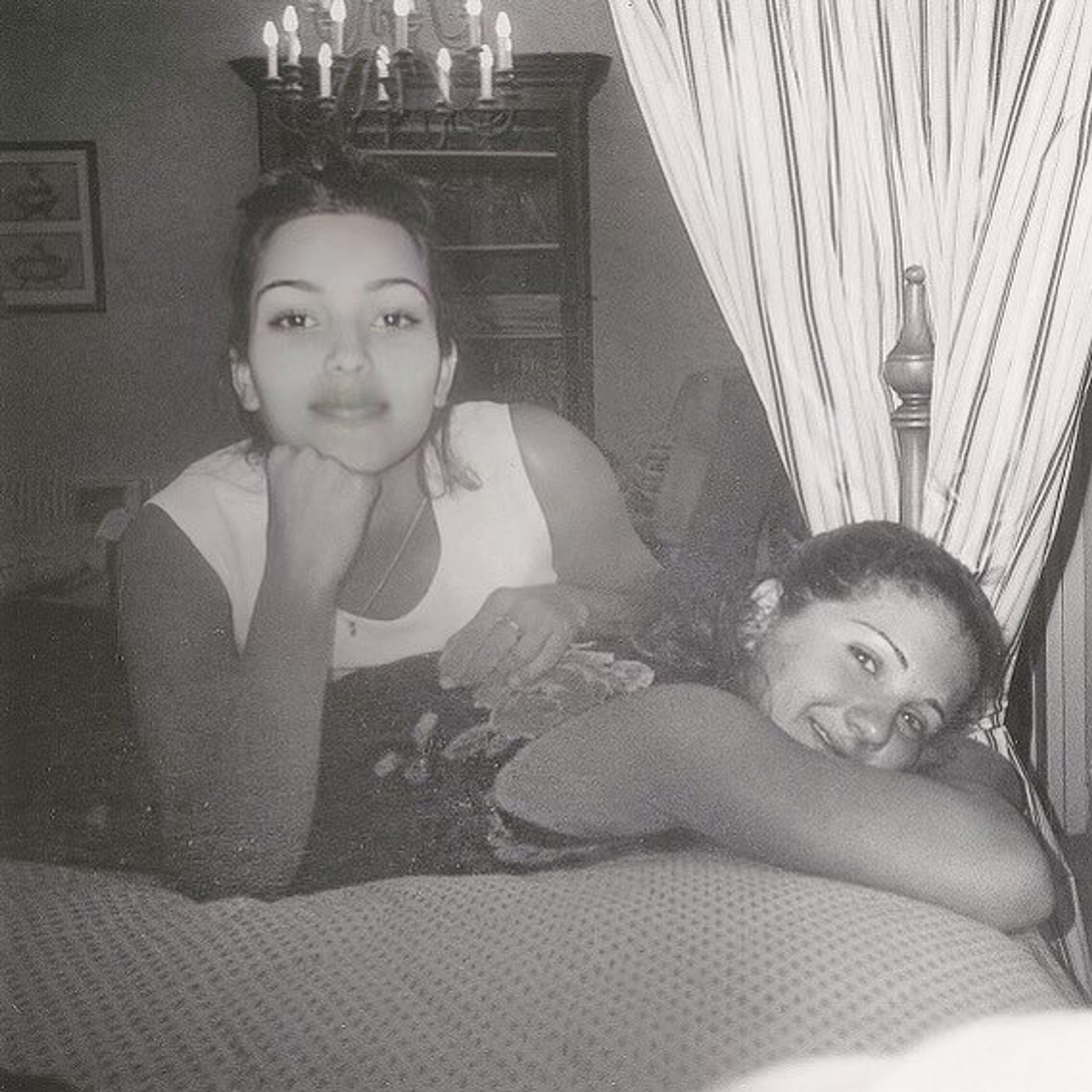 Ким Кардашьян с подругой Эллисон. Фото: Инстаграм (запрещен в РФ) @kimkardashian