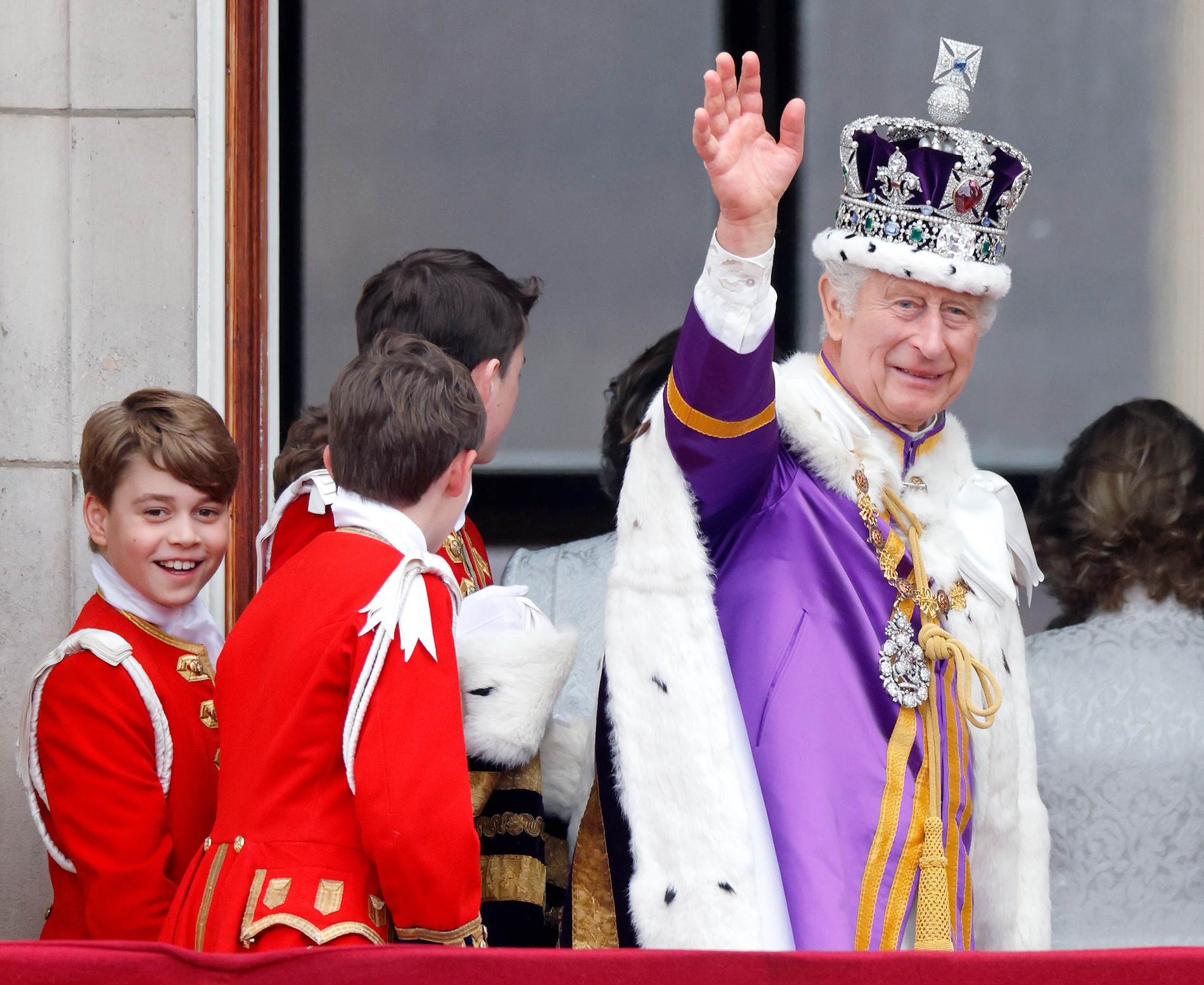Принц Джордж и Карл III. Фото: Getty Images