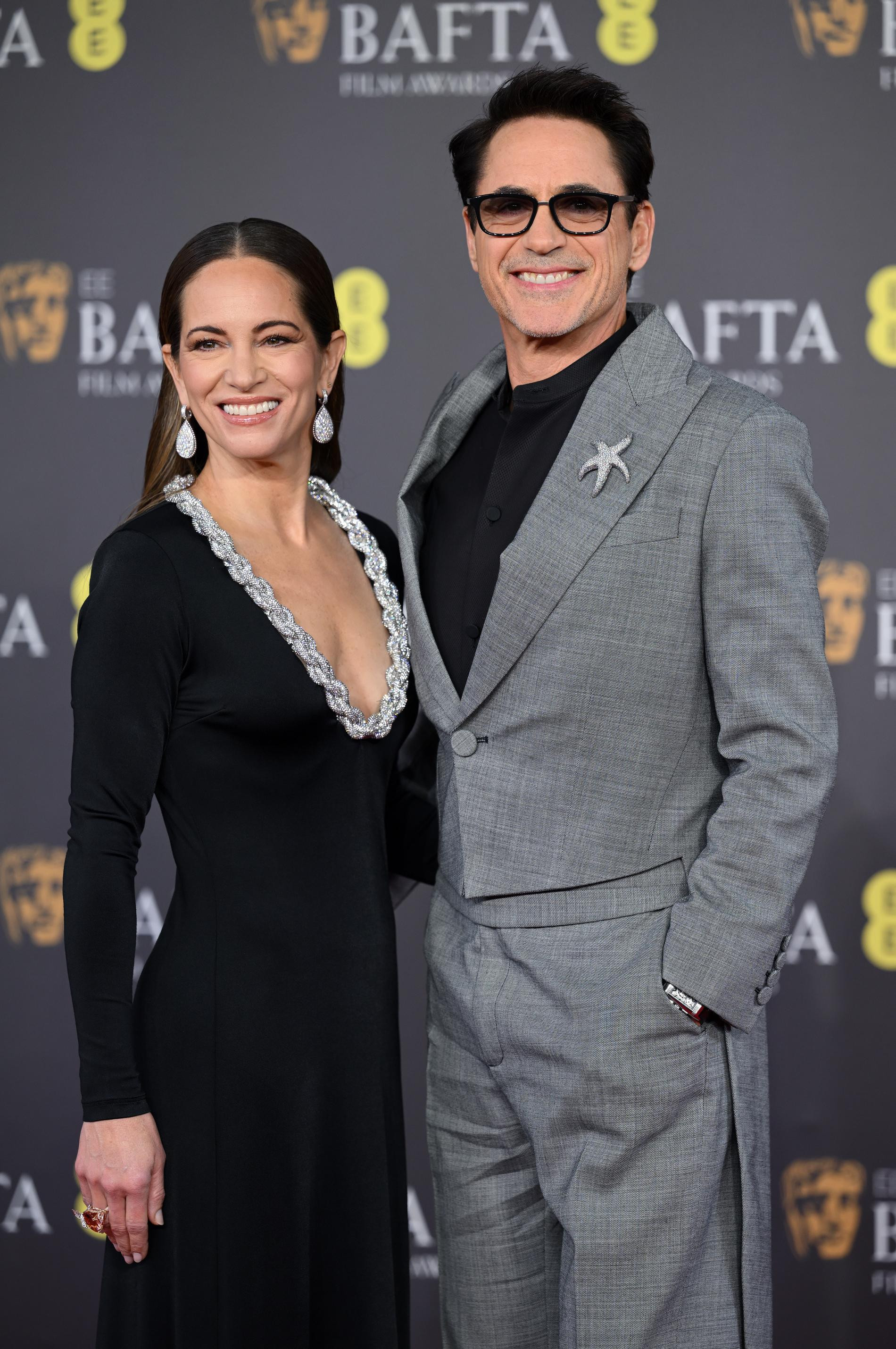 Роберт Дауни-младший с женой. Фото: Getty Images