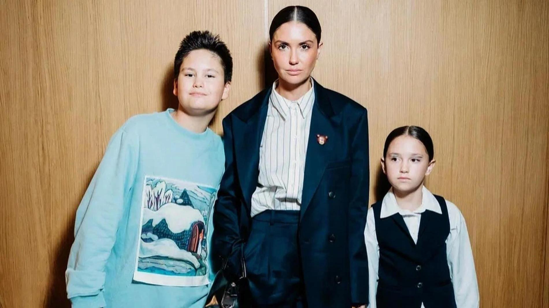 Агата Муцениеце с сыном Тимофеем и дочерью Мией. Фото: Инстаграм* @agataagata
