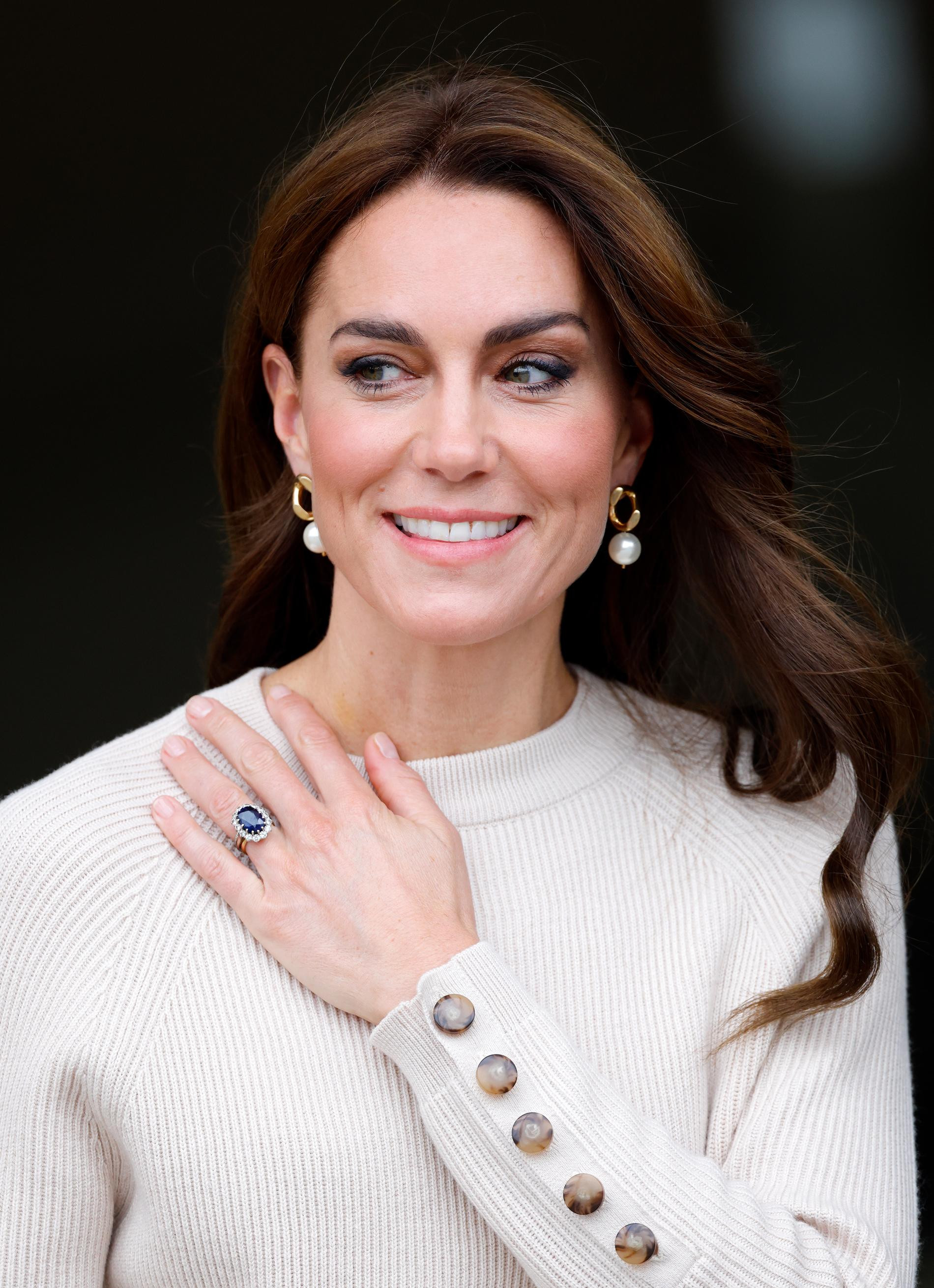 Кейт с кольцом. Фото: Getty Images