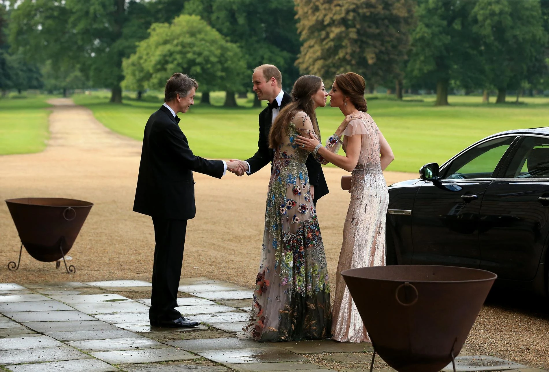 Роуз, ее супруг Дэвид, принц Уильям и Кейт Миддлтон в 2016 году. Фото: Getty Images