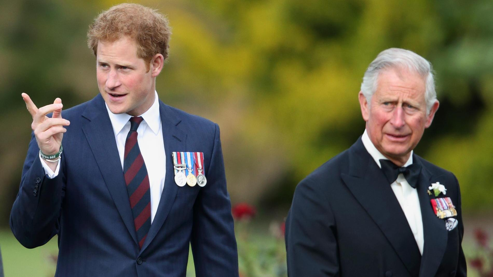 Принц Гарри и Карл III. Фото: Getty Images