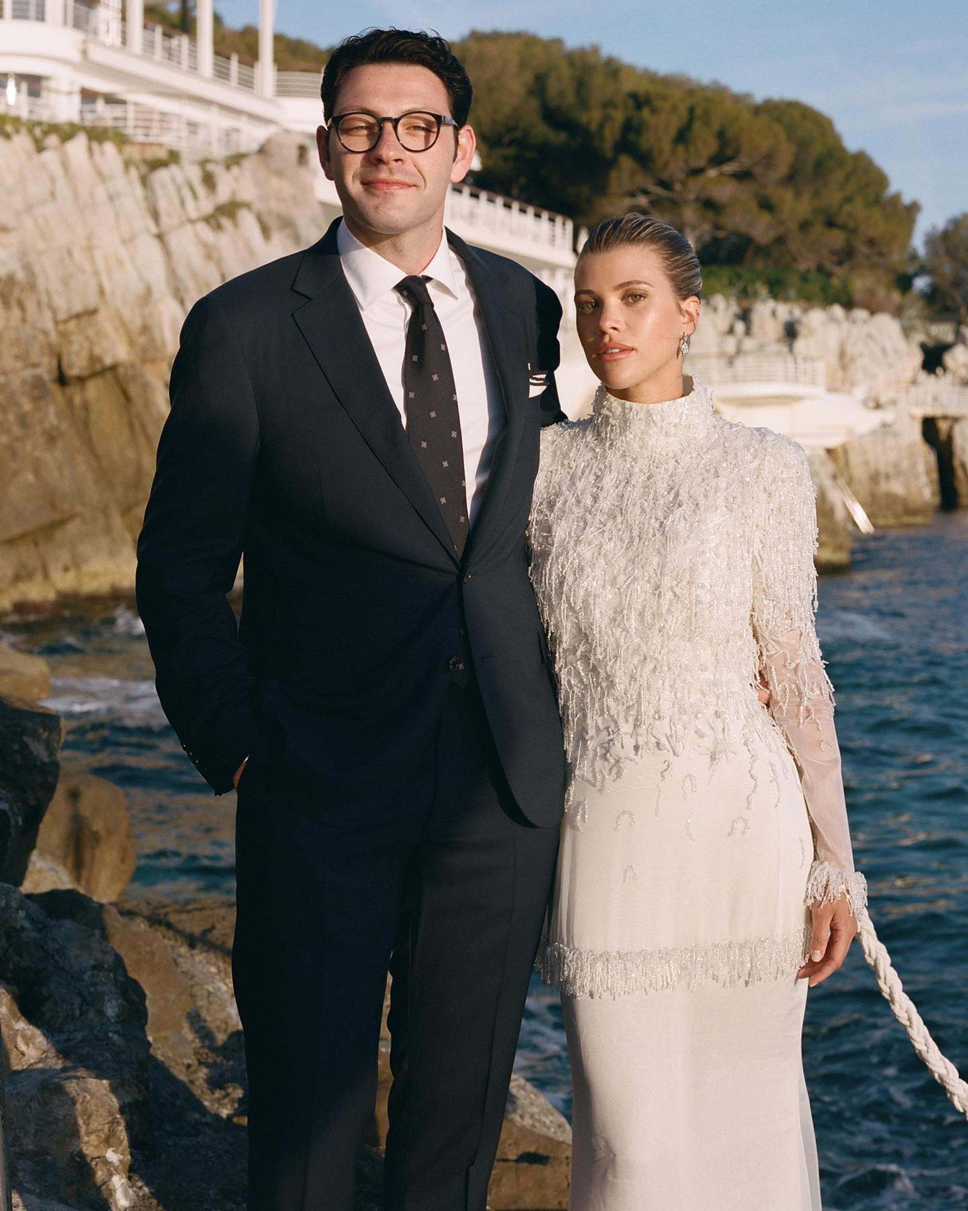 Эллиот Грейндж и София Ричи на своей свадьбе. Фото: Инстаграм* @sofiagrainge