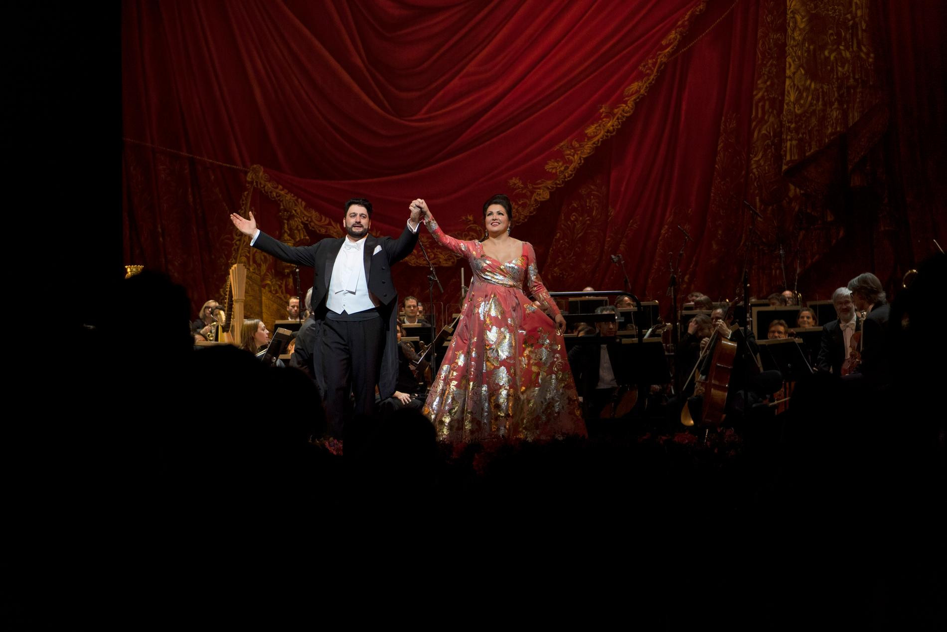 Анна Нетребко и Юсиф Эйвазов на сцене. Фото: Getty Images
