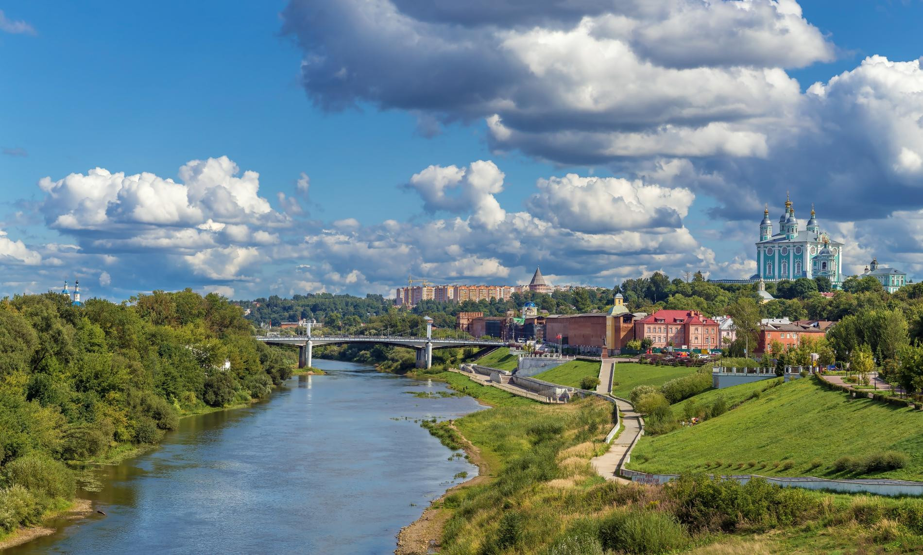 Набережная Днепра. Фото: Borisb17 / Getty Images