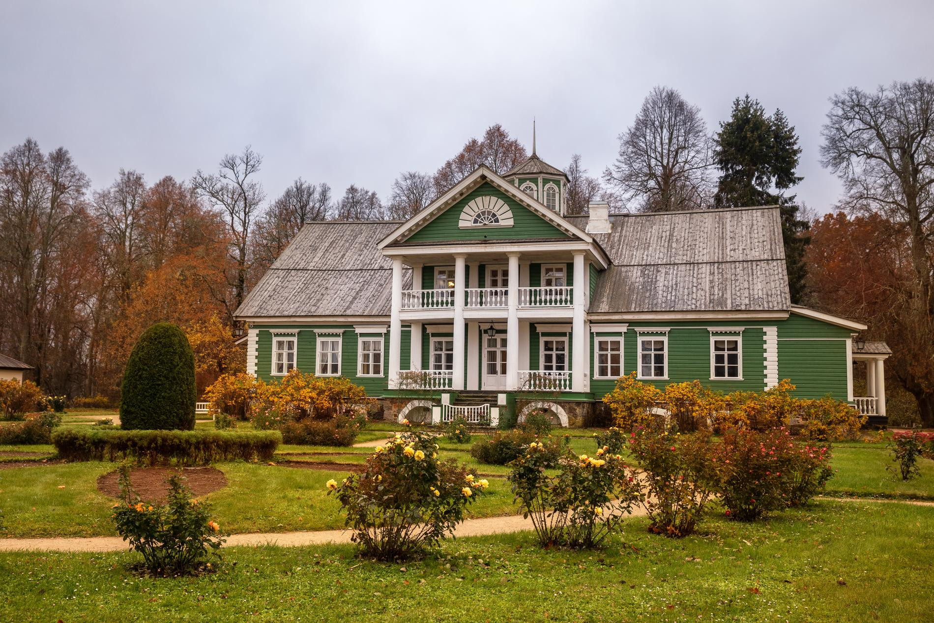 Усадьба Петровское. Фото: NataliaNaberezhnaia / Getty Images