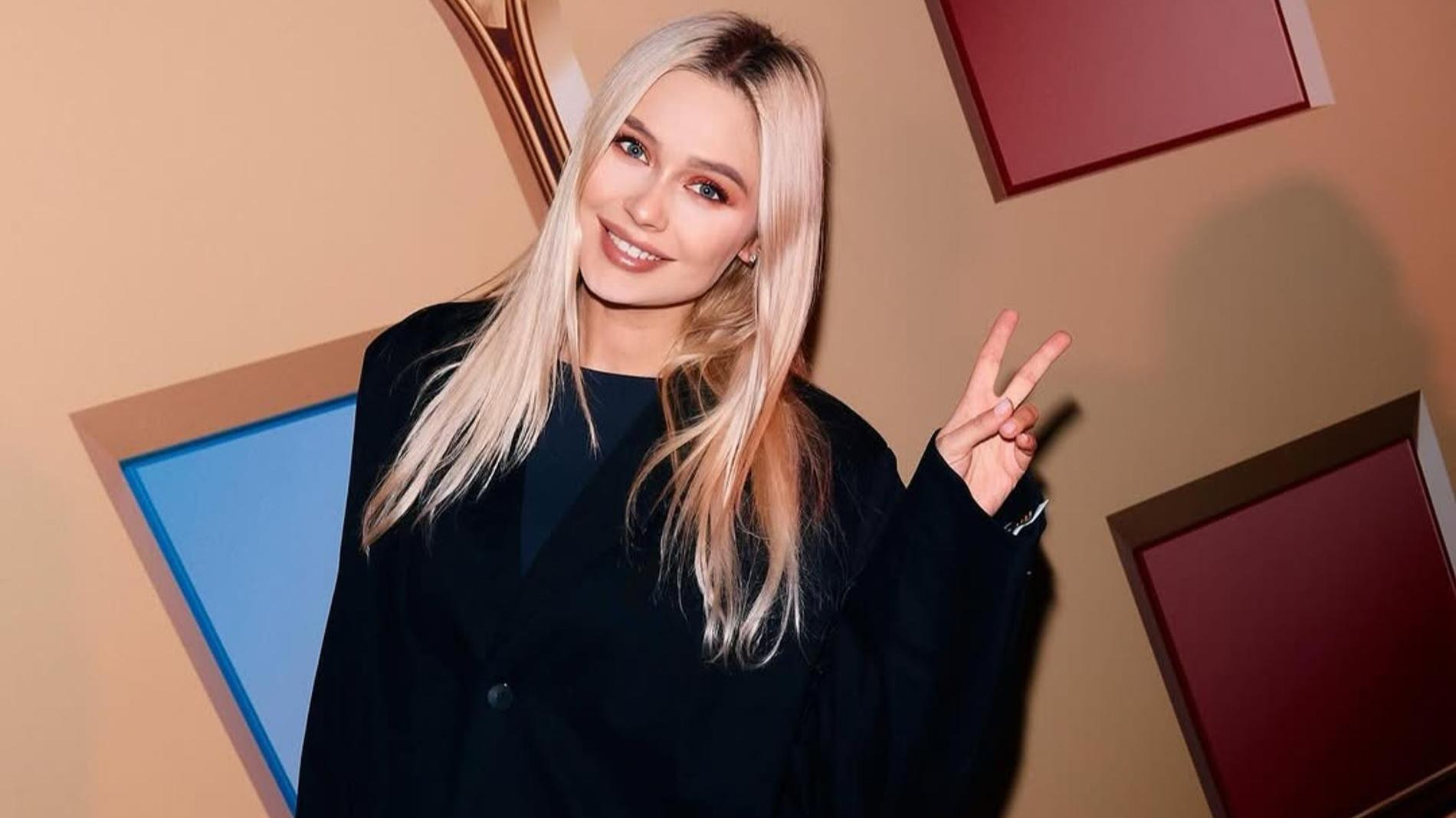 https://super.ru/a/natalya-rudova-priznalas-chto-pohudela-na-3-kilogramma-za-dve-nedeli