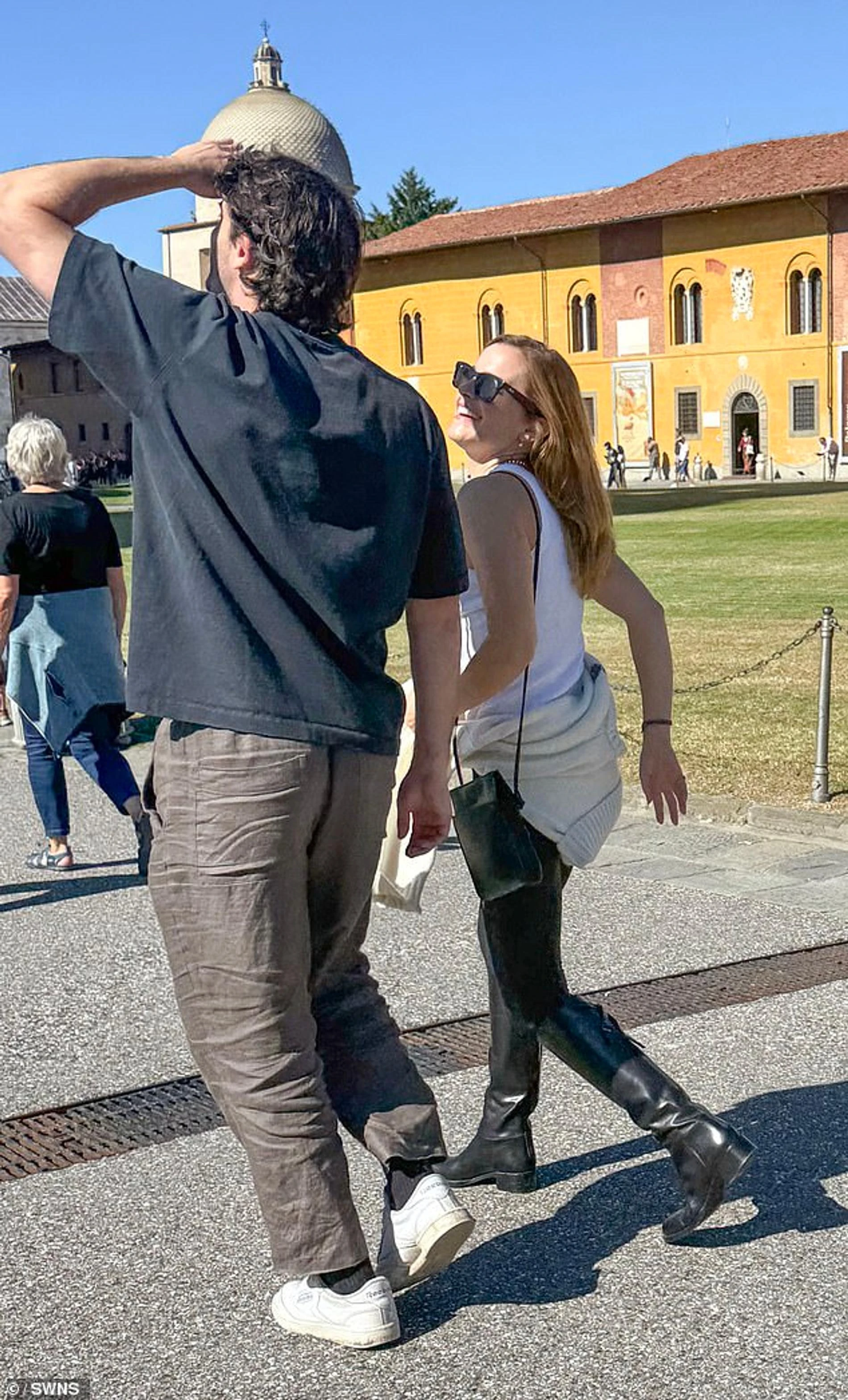 Эмма Уотсон и Остин Кевич. Фото: Daily Mail