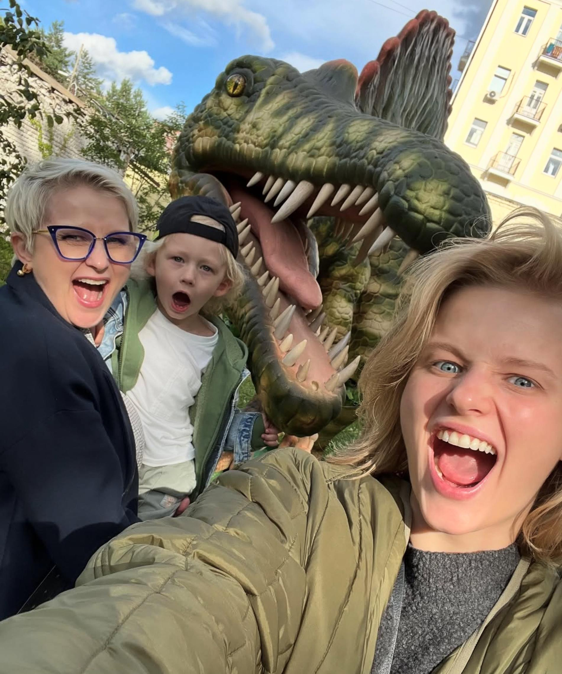 Саша Бортич с мамой и сыном. Фото: Инстаграм (запрещён в РФ) @bortich