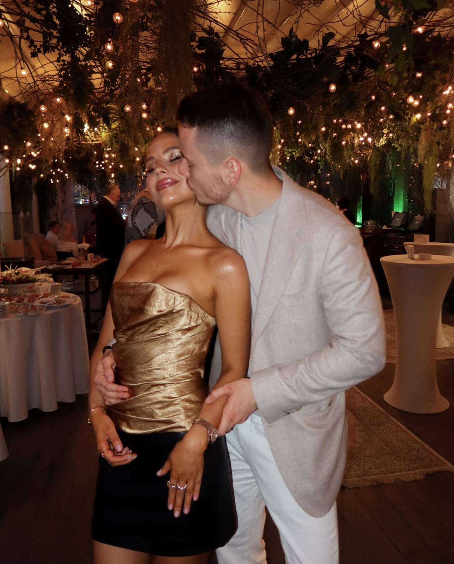 Лиана Шульгина с мужем. Фото: Инстаграм (запрещён в РФ) @lianashulginaa