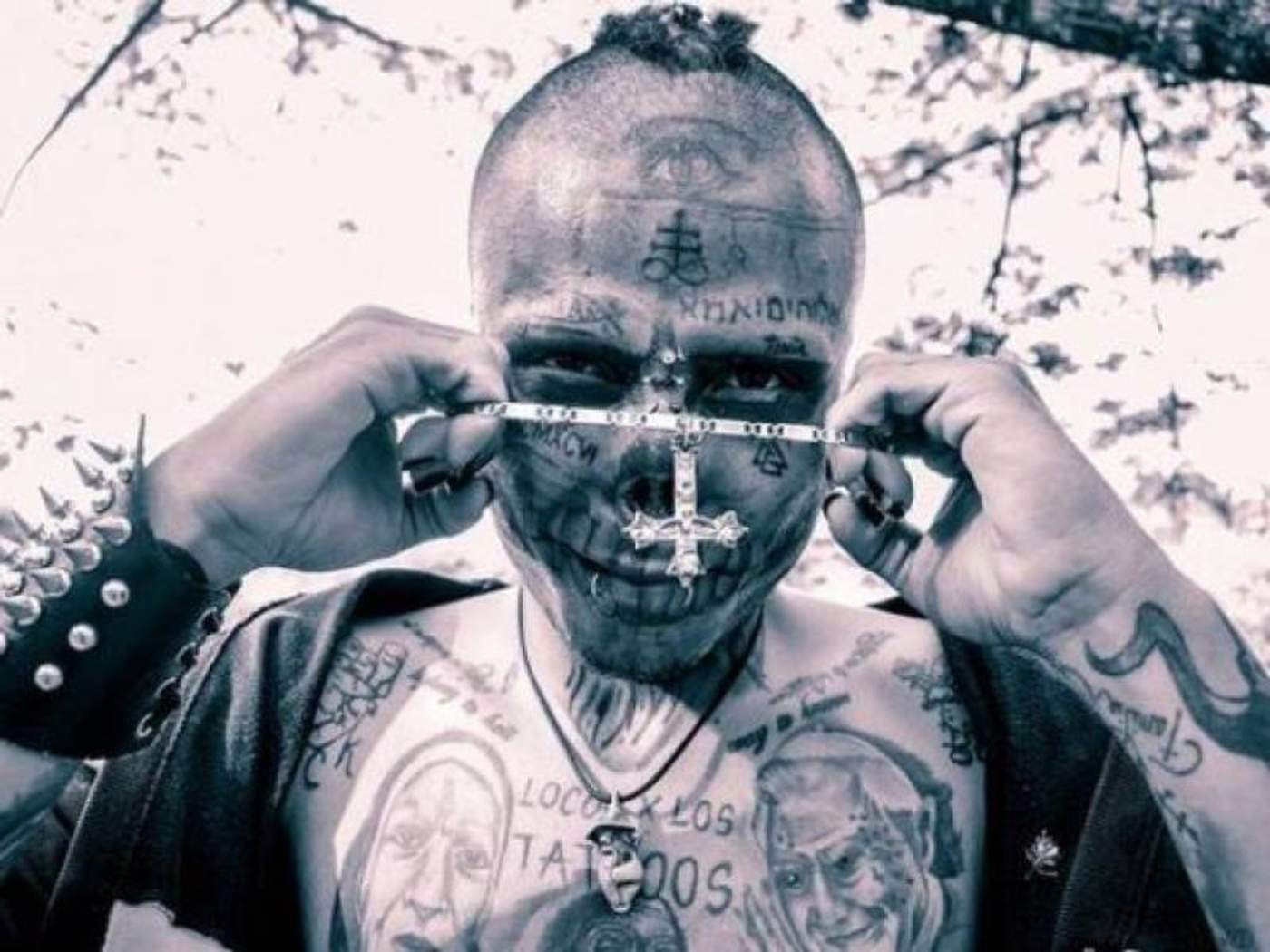 СМИ рассказали о смерти тату-модели Zombie Boy