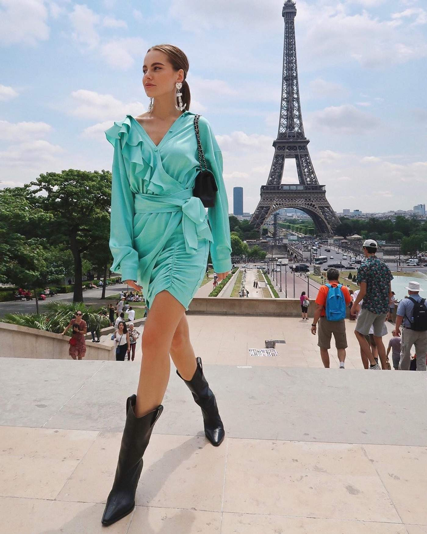 Даша Клюкина во время промо-тура в Париже. Фото: Instagram @klukina_d