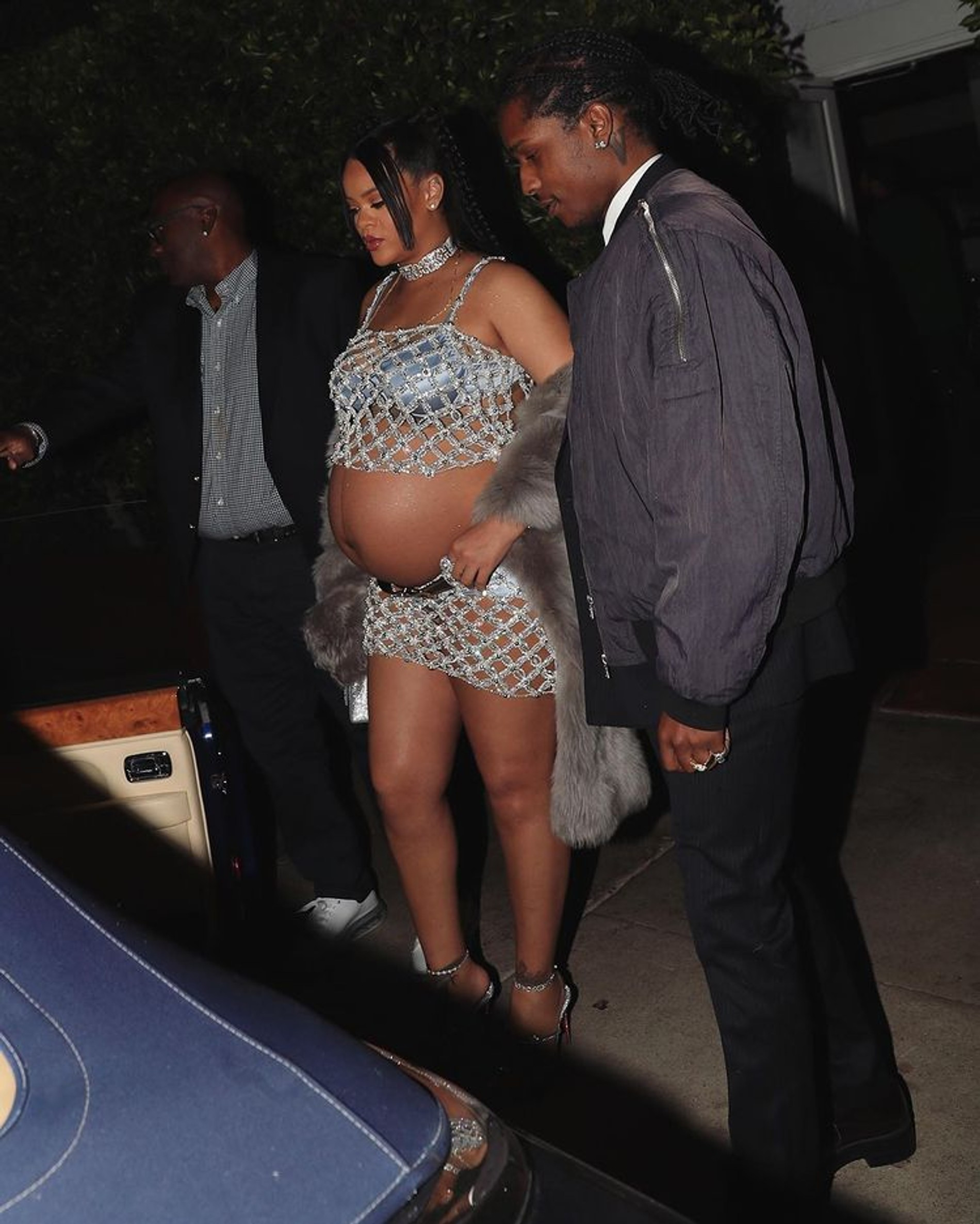 рианна сейчас 2023. Rihanna беременна. рианна беременна 3. рианна на неделе моды. выступление рианны на суперкубке 2023.