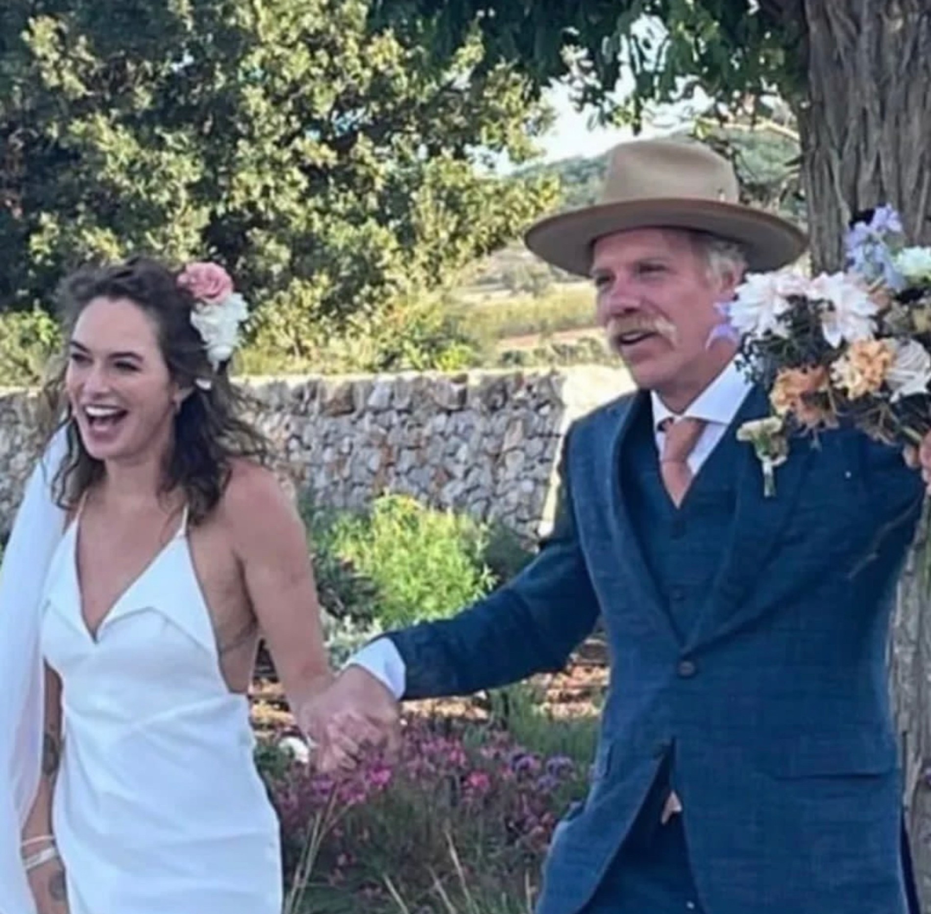 Жена тайно встречается. Жена тайно встречается. Жена тайно встречается. Жена тайно встречается. Чужая женщина.