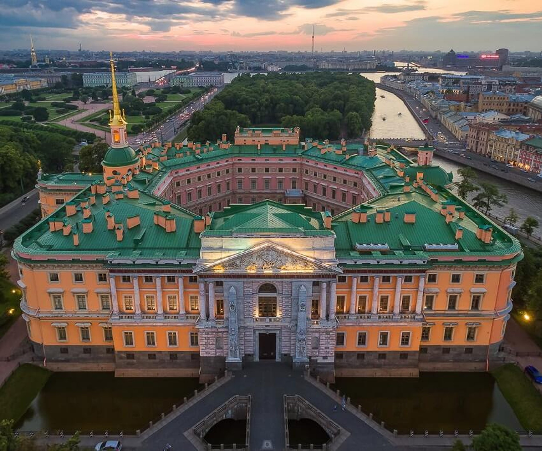 Михайловский замок дворец