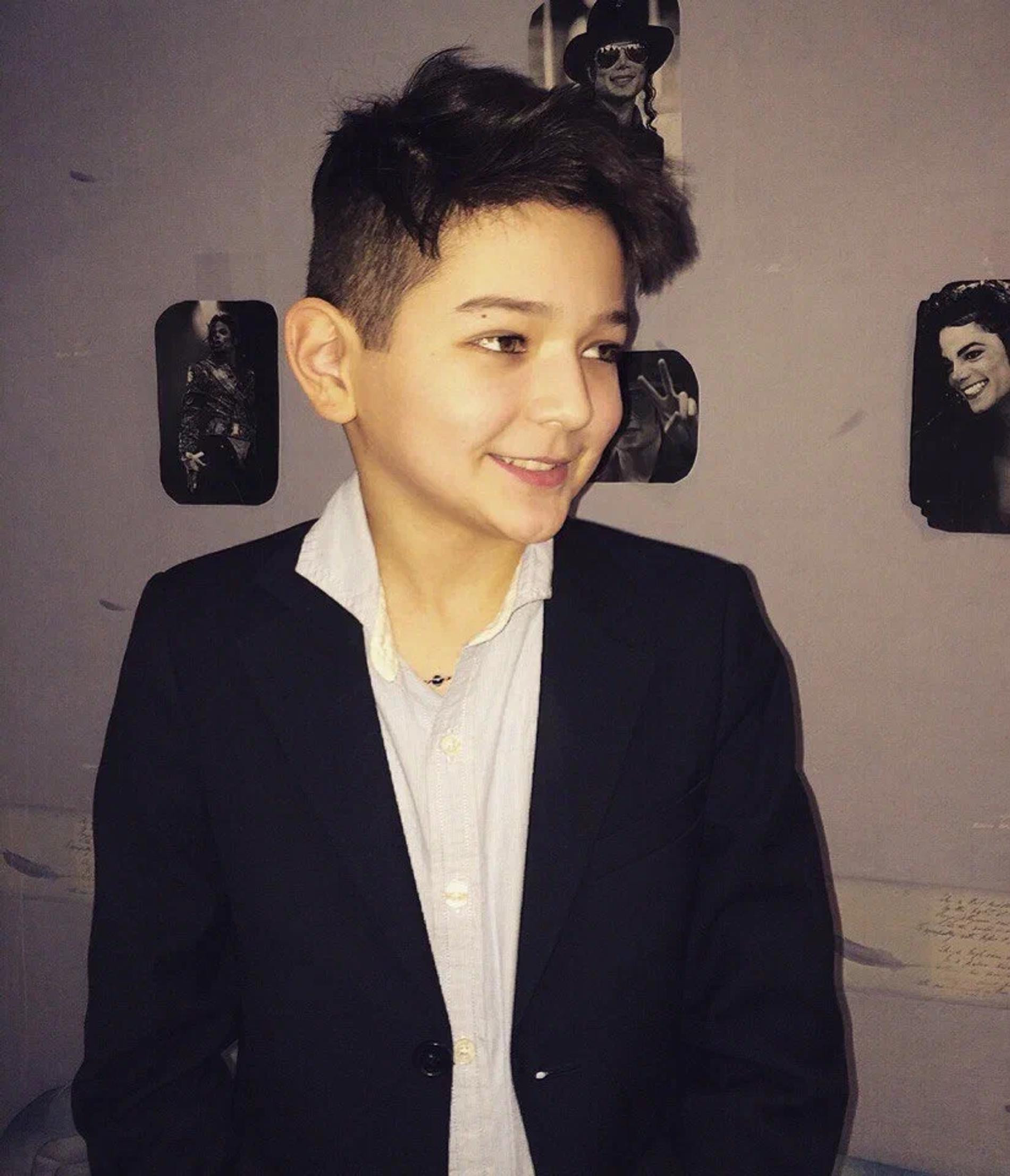 Акмаль певец. Ну и что акмаль. Ходжаниязов джамалдин и акмаль. Акмаль 2022. Акмаль ходжаниязов голос.