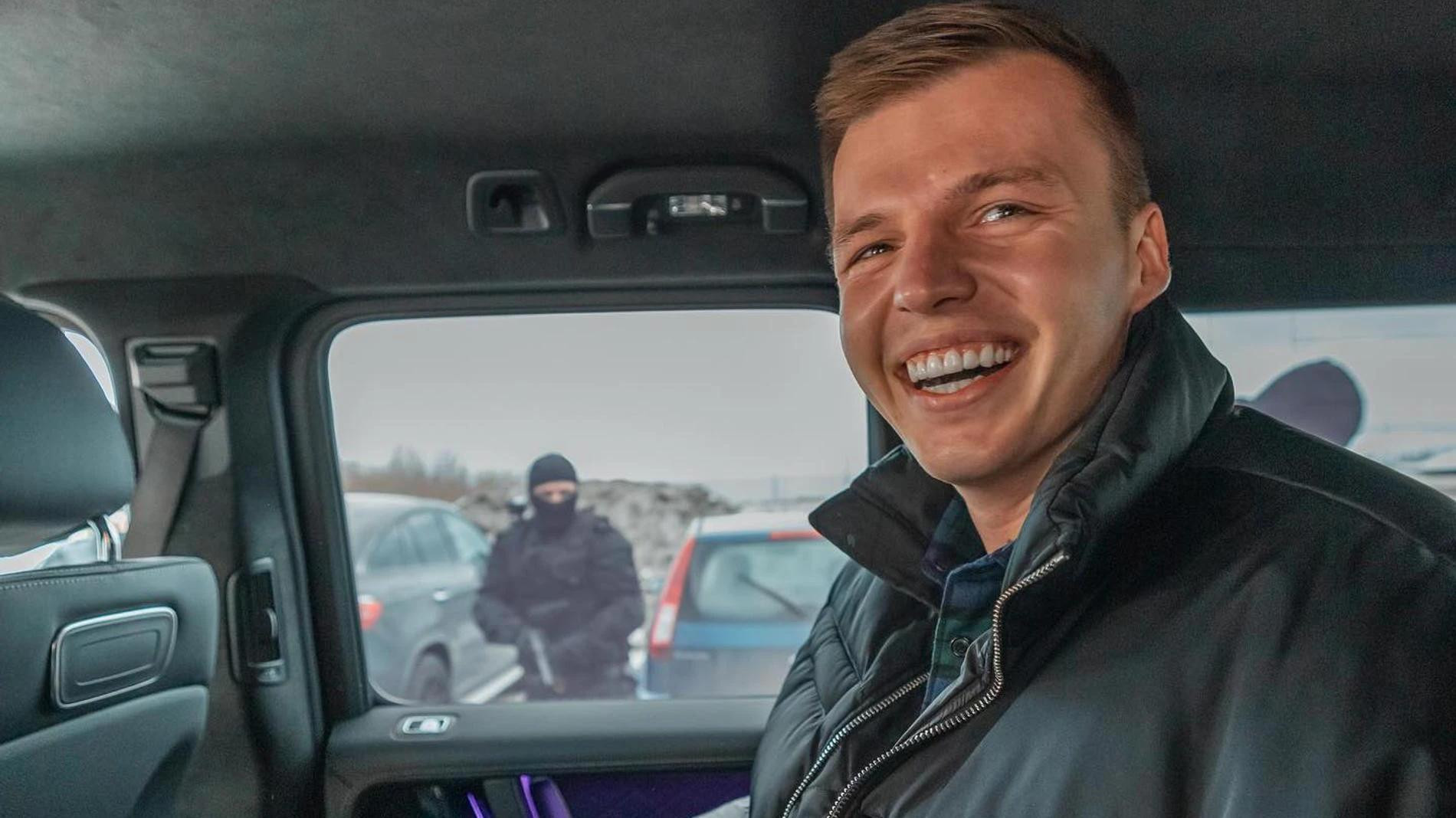 каталог Артём