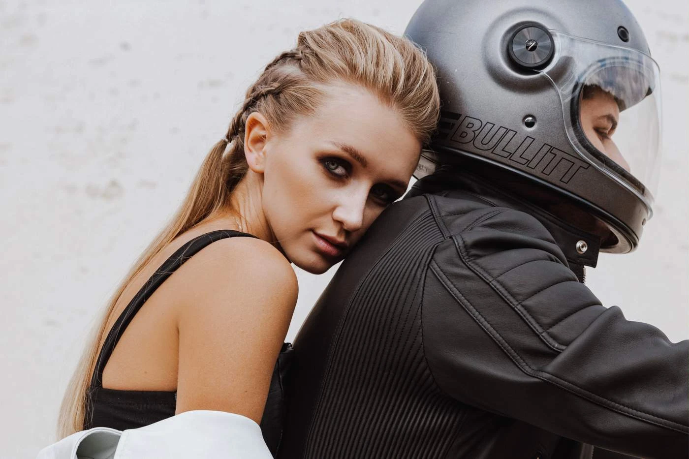 С кем сейчас встречается ботановна. Блоггер ботановна. Муж надежды серовски. Блогер батанова блоггер алина. Алина левда с мужем.