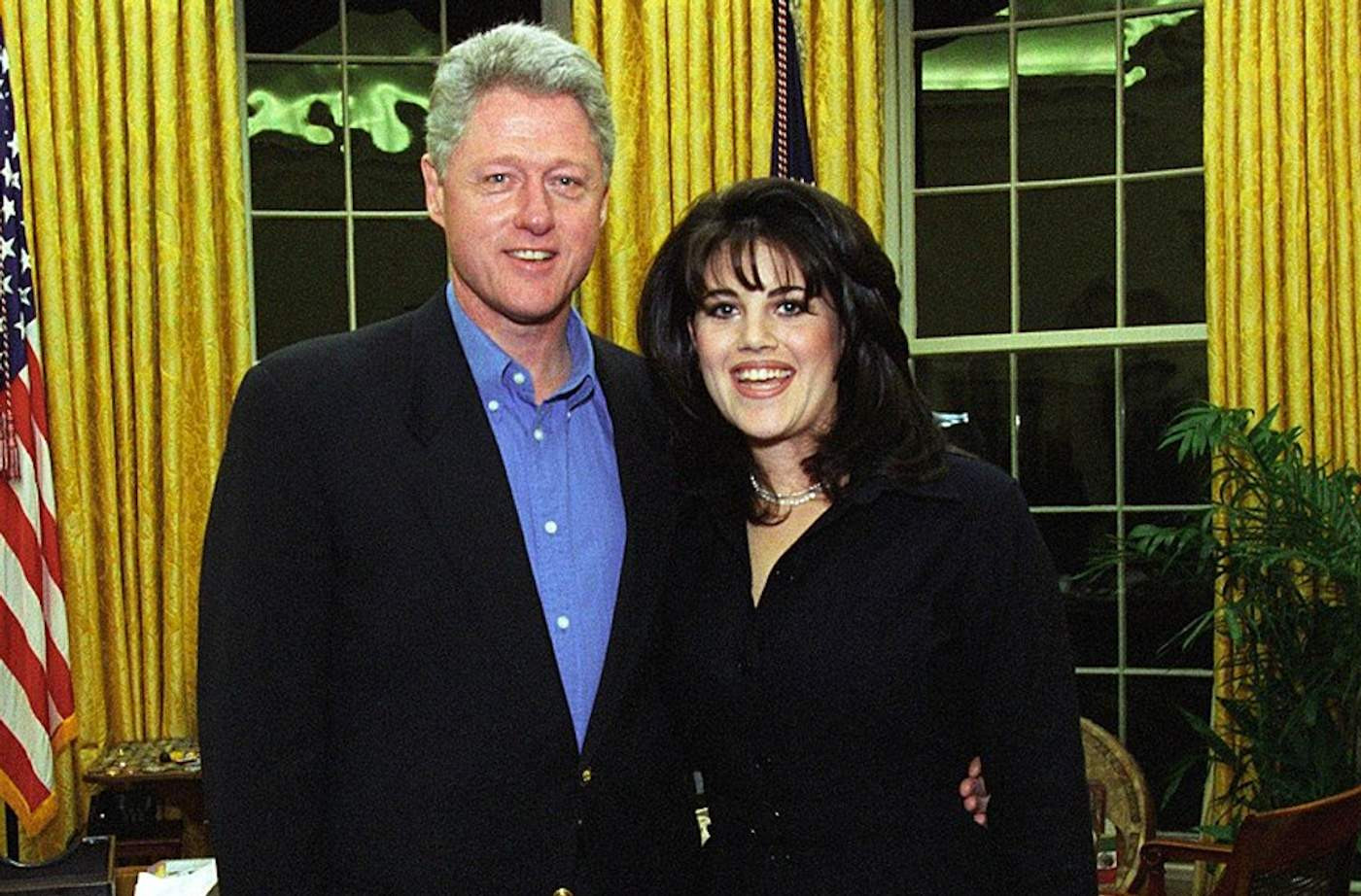 левински под столом