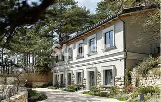 Здание отеля, где живут гости Насти Ивлеевой и Филиппа Бегака. Фото: сайт отеля