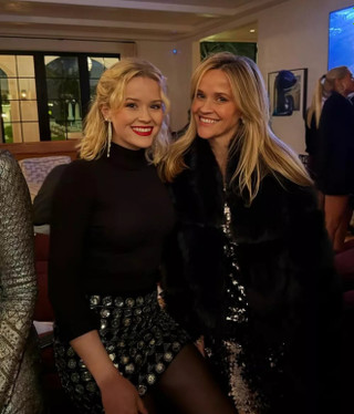 Риз Уизерспун с дочкой Авой. Фото: Соцсети