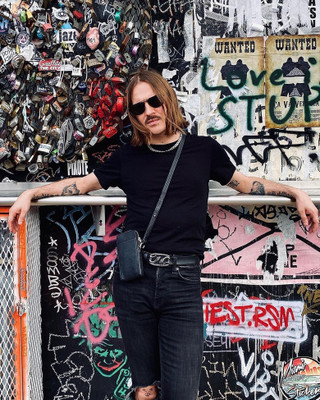 Instagram @iliyaprusikin