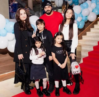 Александр Бердников с супругой Ольгой и детьми Фото: Инстаграм (запрещен в РФ) героя материала