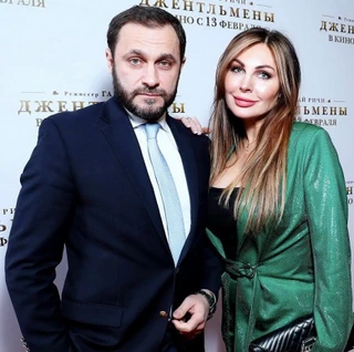 Наталья с предполагаемым возлюбленным Фото: Вокруг ТВ