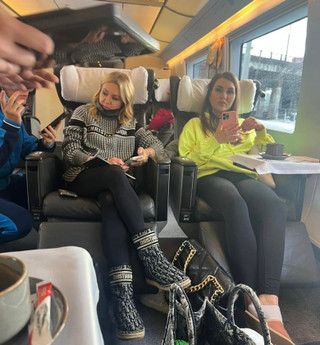 Яна Рудковская и Юлия Громова. Источник: личный архив 