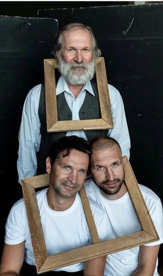 Федор Добронравов с сыновьями. Фото: Инстаграм (запрещен в РФ) актера