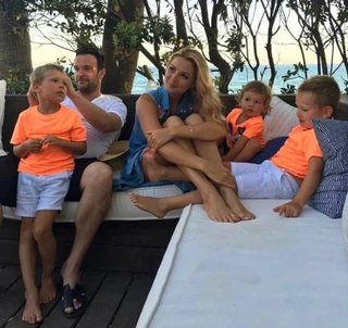 Мария Кожевникова с семьей. Фото: Инстаграм (запрещен в рФ) актрисы