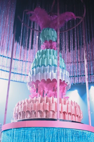 Торт на дне рождения Лерчека. Фото: Super / Марченко Александра