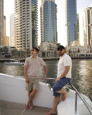 Курбан Омаров с сыном Омаром. Фото: Инстаграм (запрещён в РФ) @zimamoscow