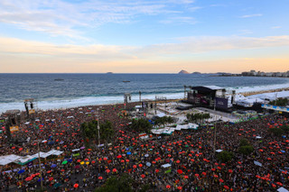 Зрители начали собираться на рассвете. Фото: Getty Images