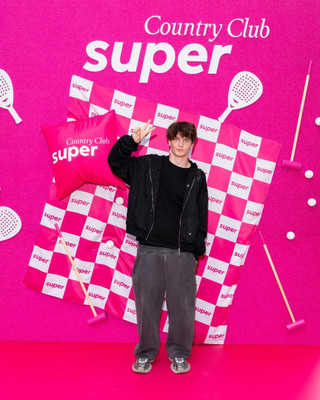 Даня Кошель. Фото: Super