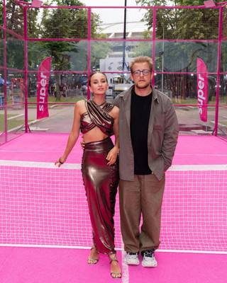 Nansi&Sidorov. Фото: Super