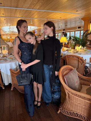 МакSим с дочерьми. Фото: Инстаграм (запрещён в РФ) @maksimartist